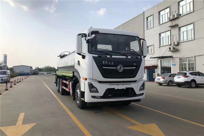 東風天龍后八輪20噸噴霧車，國六綠化噴灑車