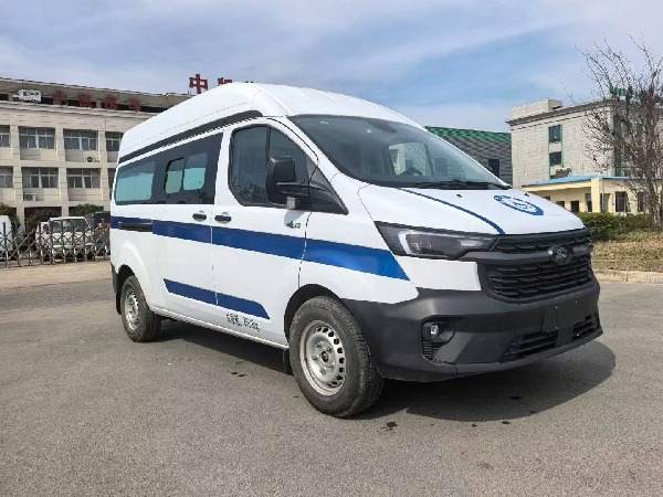 福特非急救轉運車
