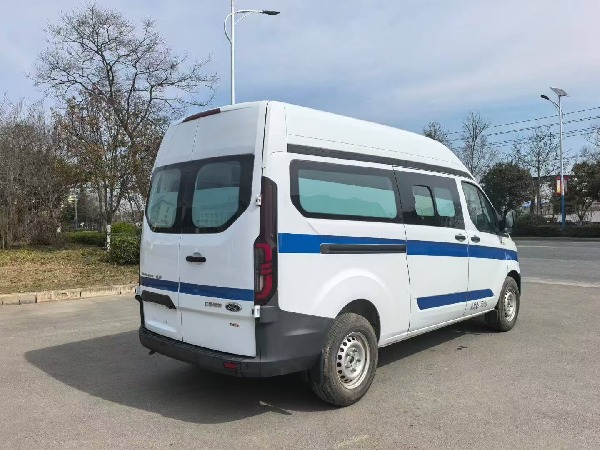 福特非急救轉(zhuǎn)運(yùn)車(chē)