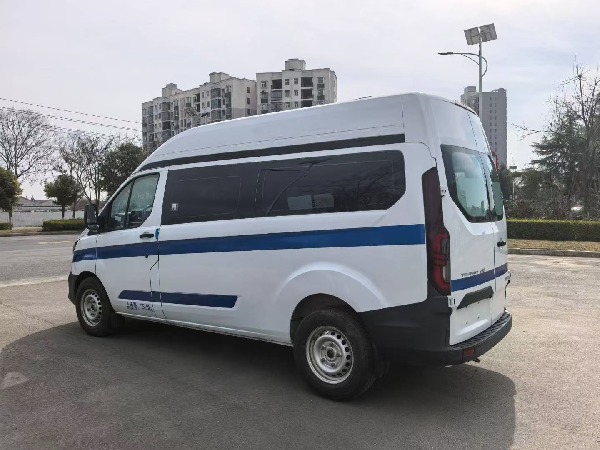 福特非急救轉(zhuǎn)運(yùn)車(chē)
